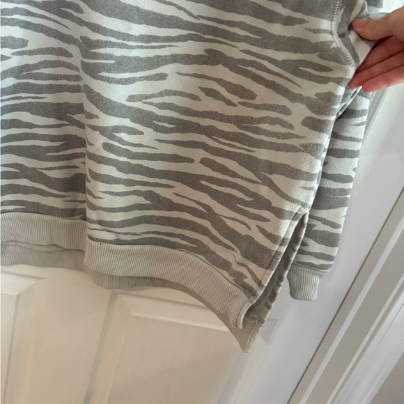 American Eagle Crewneck - Picture 2 of 5